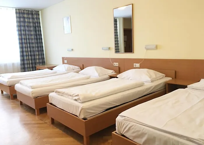 Hotel Geblergasse 3*